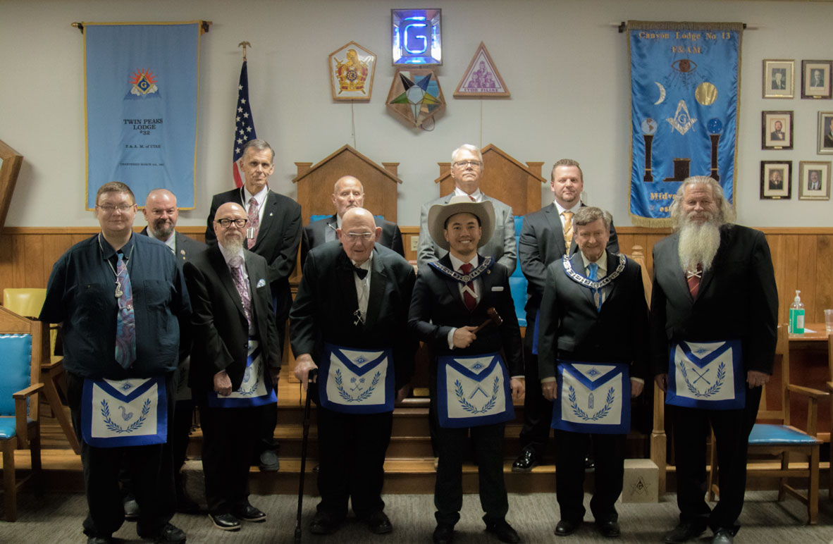 Officers of Twin Peaks Masonic Lodge #32 for the year 2022